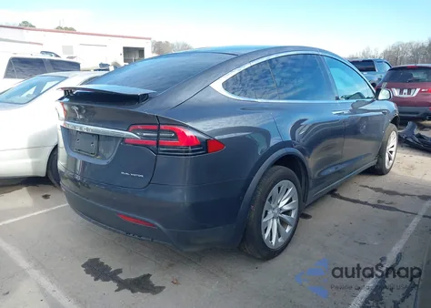 2020 Tesla Model X Long Range Dual Motor All-Wheel Drive/Long Range Plus Dual Motor All-Wheel Drive z USA, uszkodzony, nr VIN 5YJXCBE21LF250168